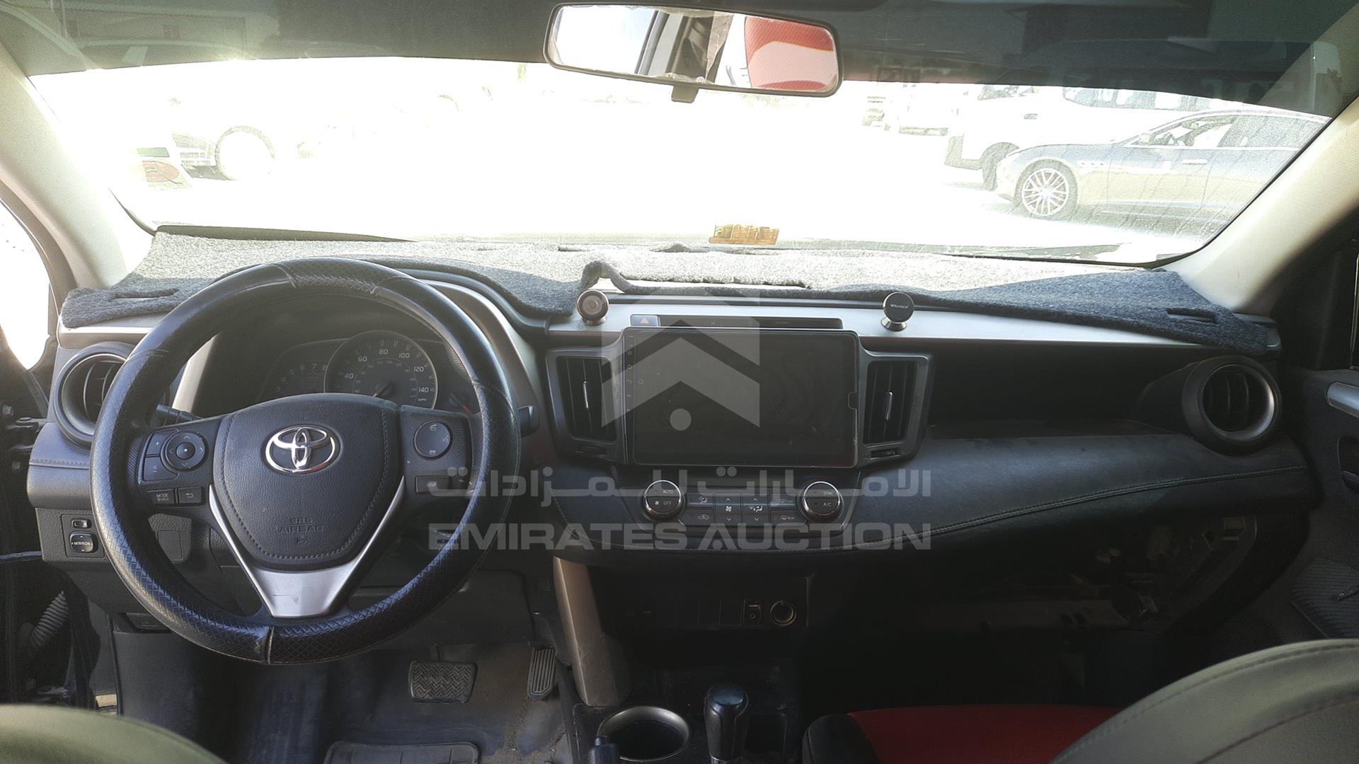 2015 TOYOTA RAV-4 VIN: 2T3RFREV8FW358109