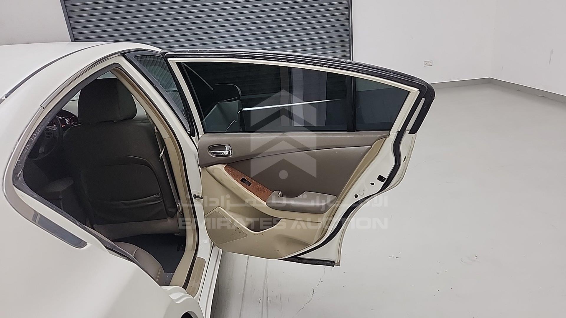 2008 NISSAN ALTIMA VIN: 1N4AL21D18C270458