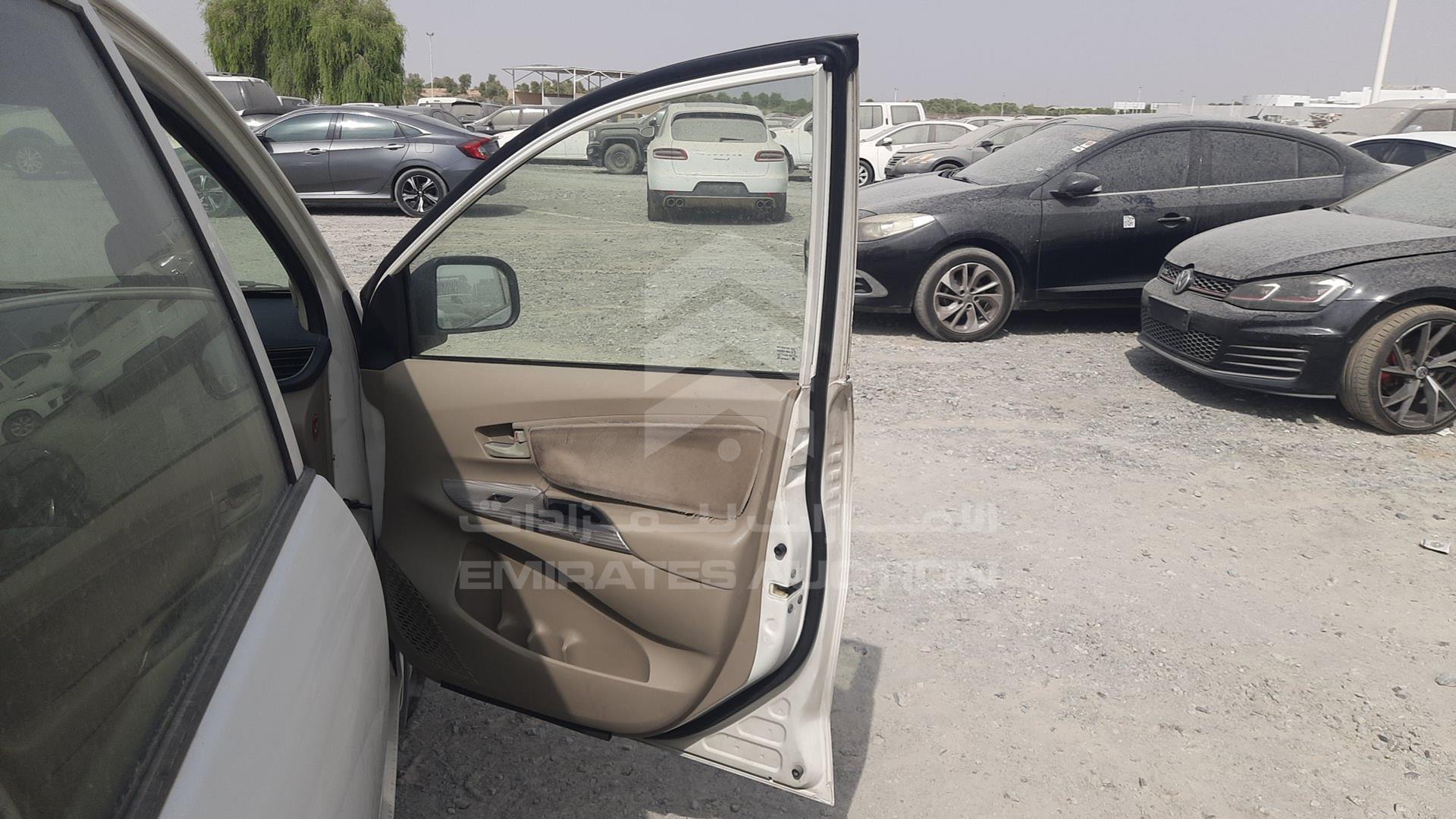 2015 TOYOTA AVANZA VIN: MHKMC13F1FK018413