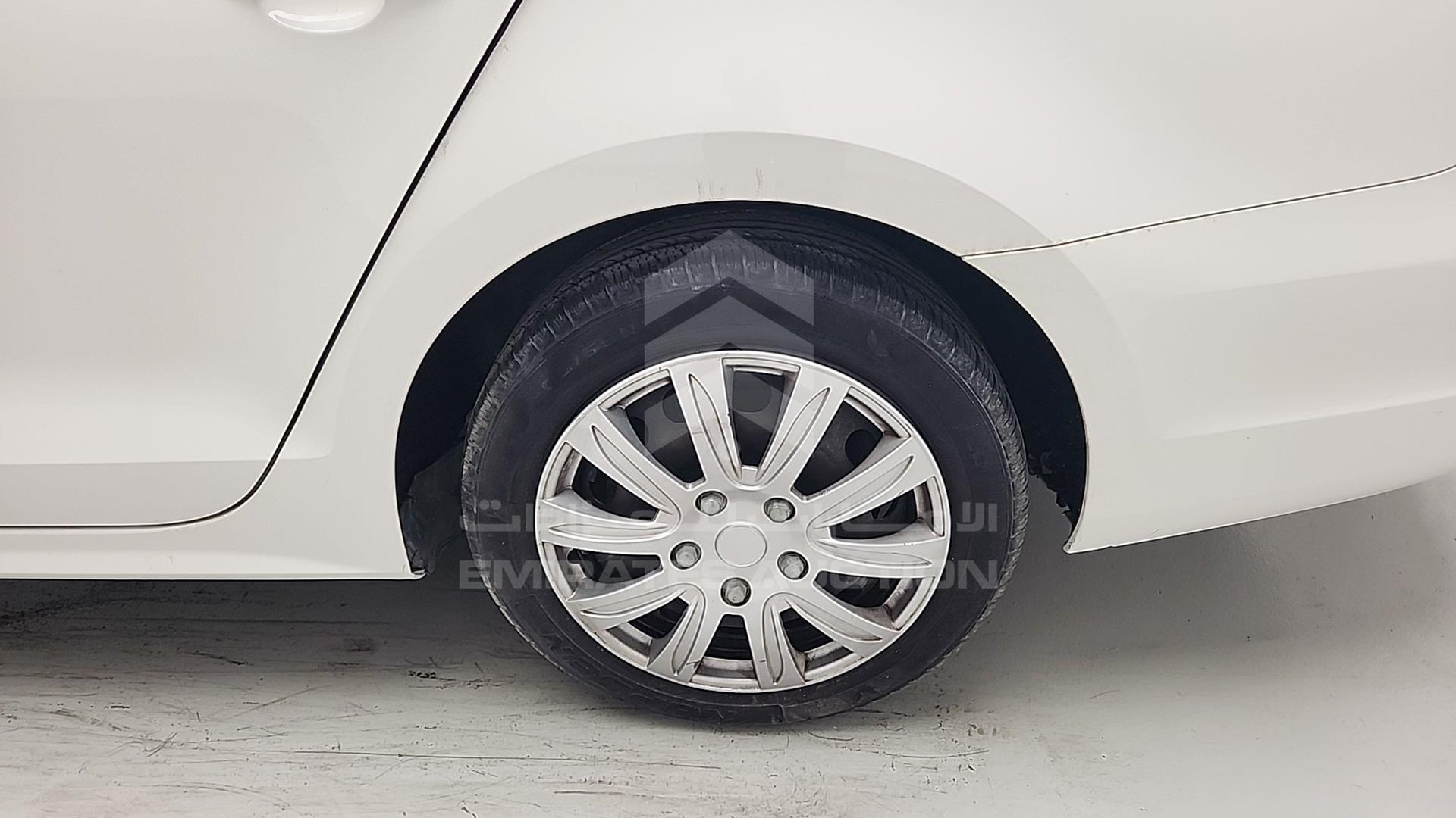 2014 VOLKSWAGEN JETTA VIN: WVWRV1AJ6EM240515