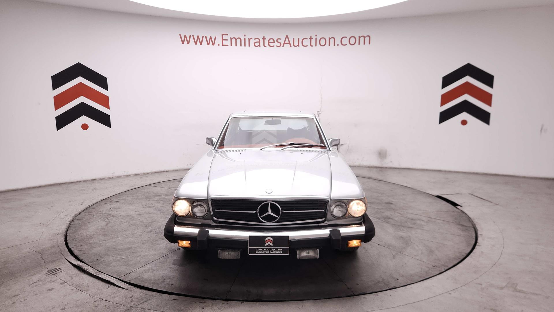 1975 MERCEDES SLC 450 VIN: 10702412011063