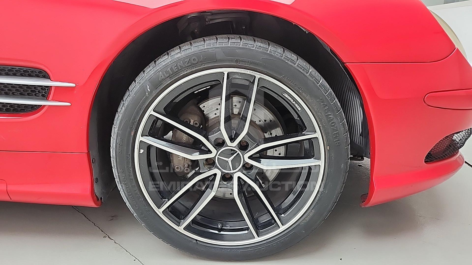 2004 MERCEDES SL 500 VIN: WDBSK75F74F066894