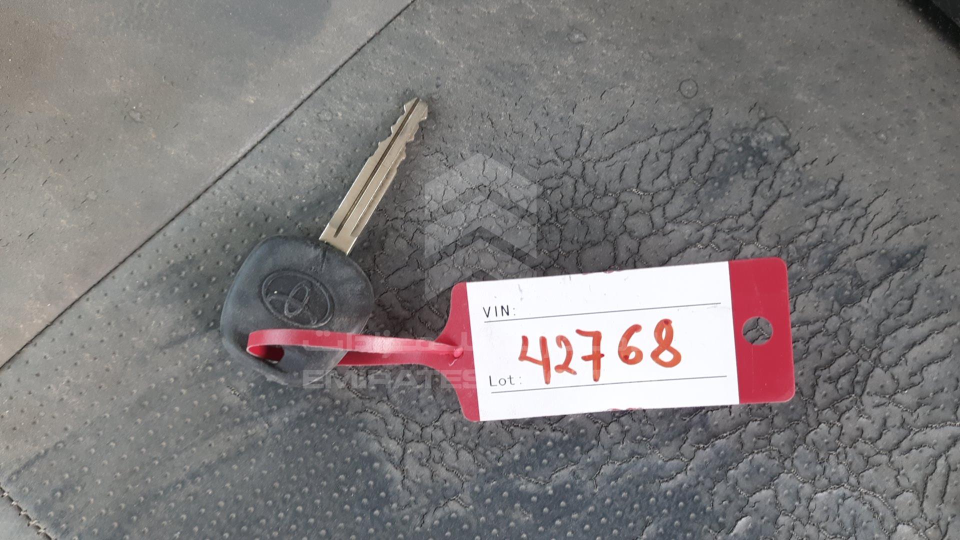 2011 TOYOTA YARIS VIN: JTDBW9239BL001992