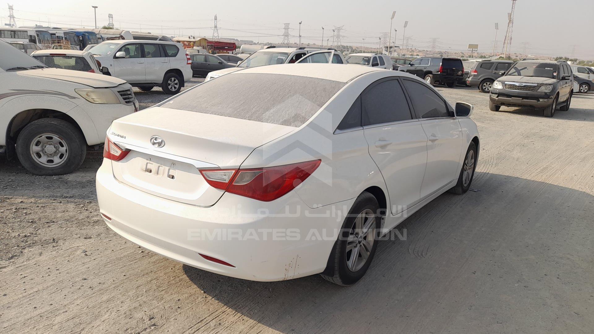 2014 HYUNDAI SONATA VIN: KMHEB41C7EA624942