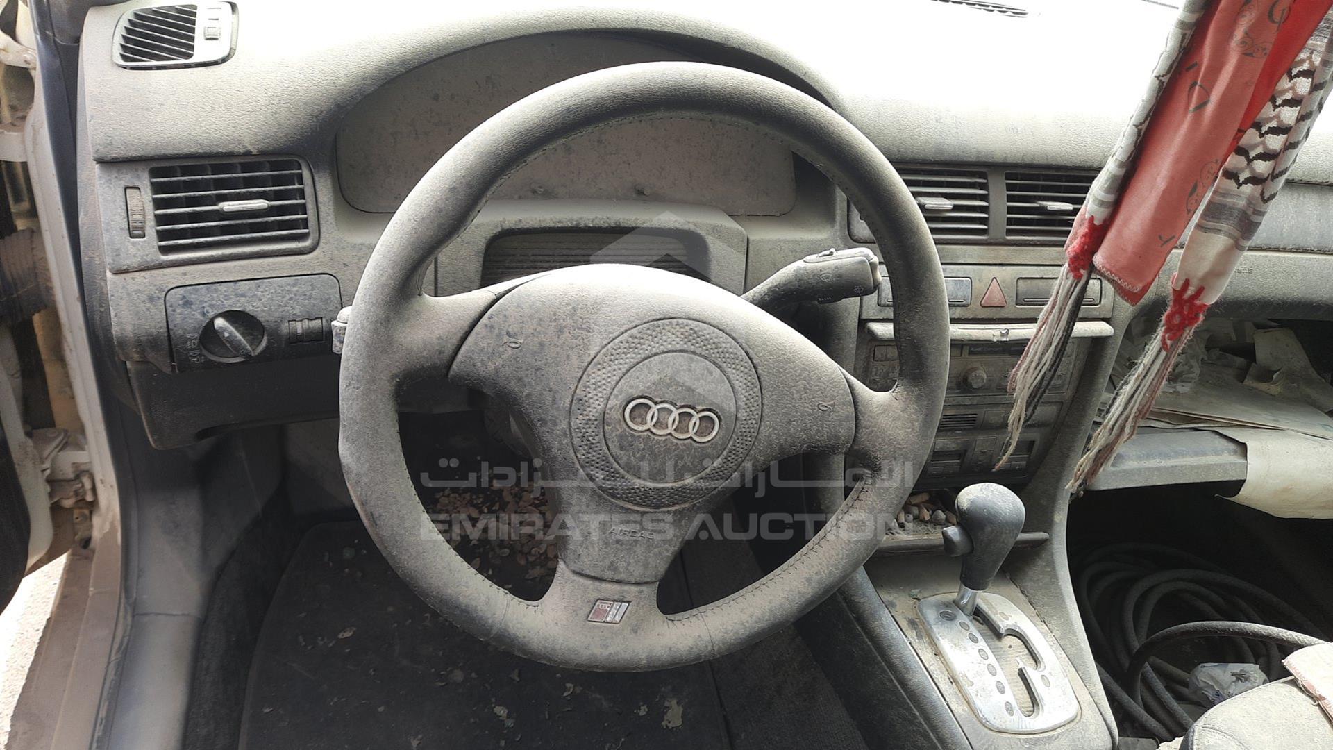 1999 AUDI A6 VIN: WAUBH24B8XN020936