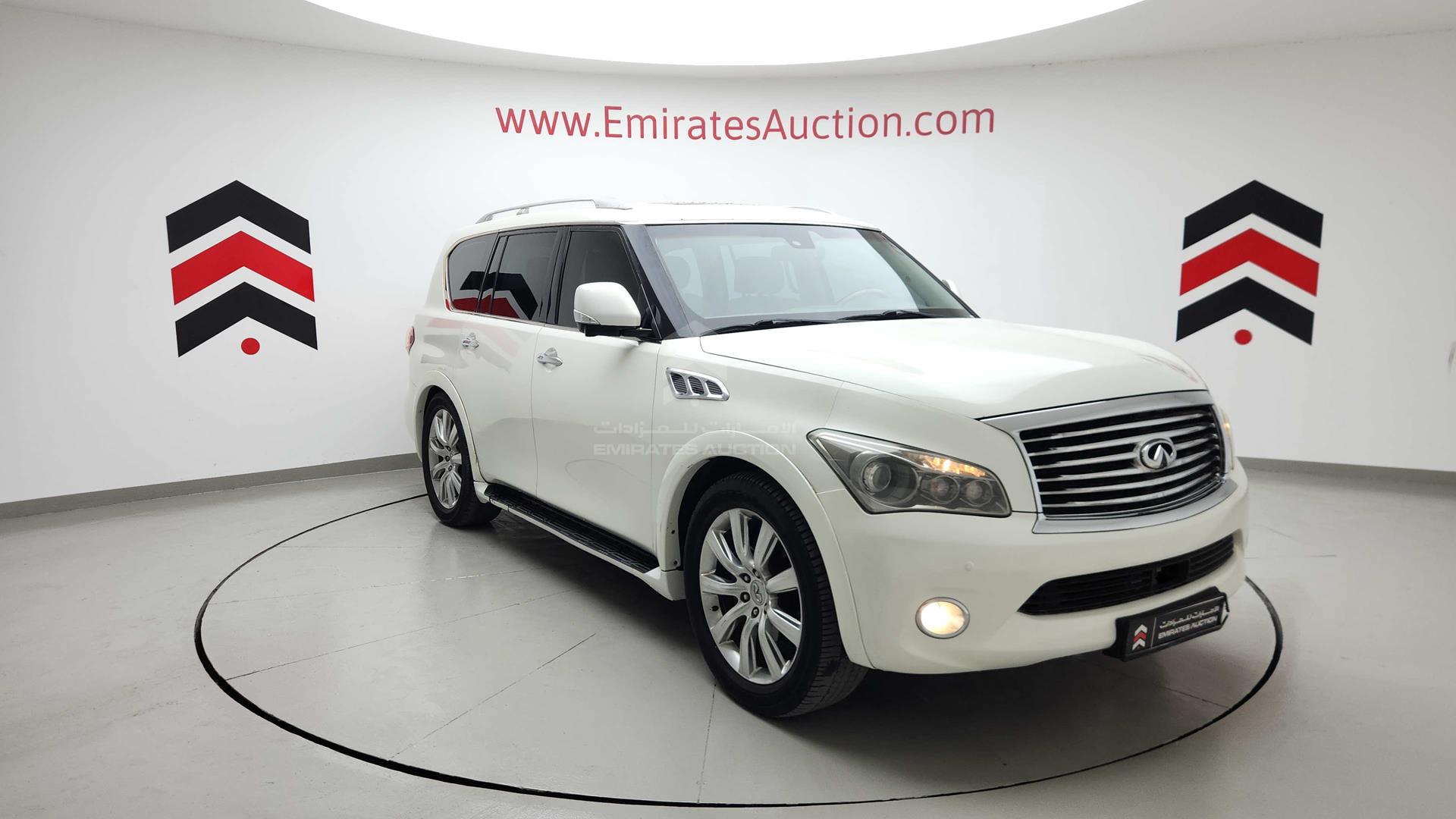 2011 INFINITI QX56 VIN: JNRAZ25Y4B9000148