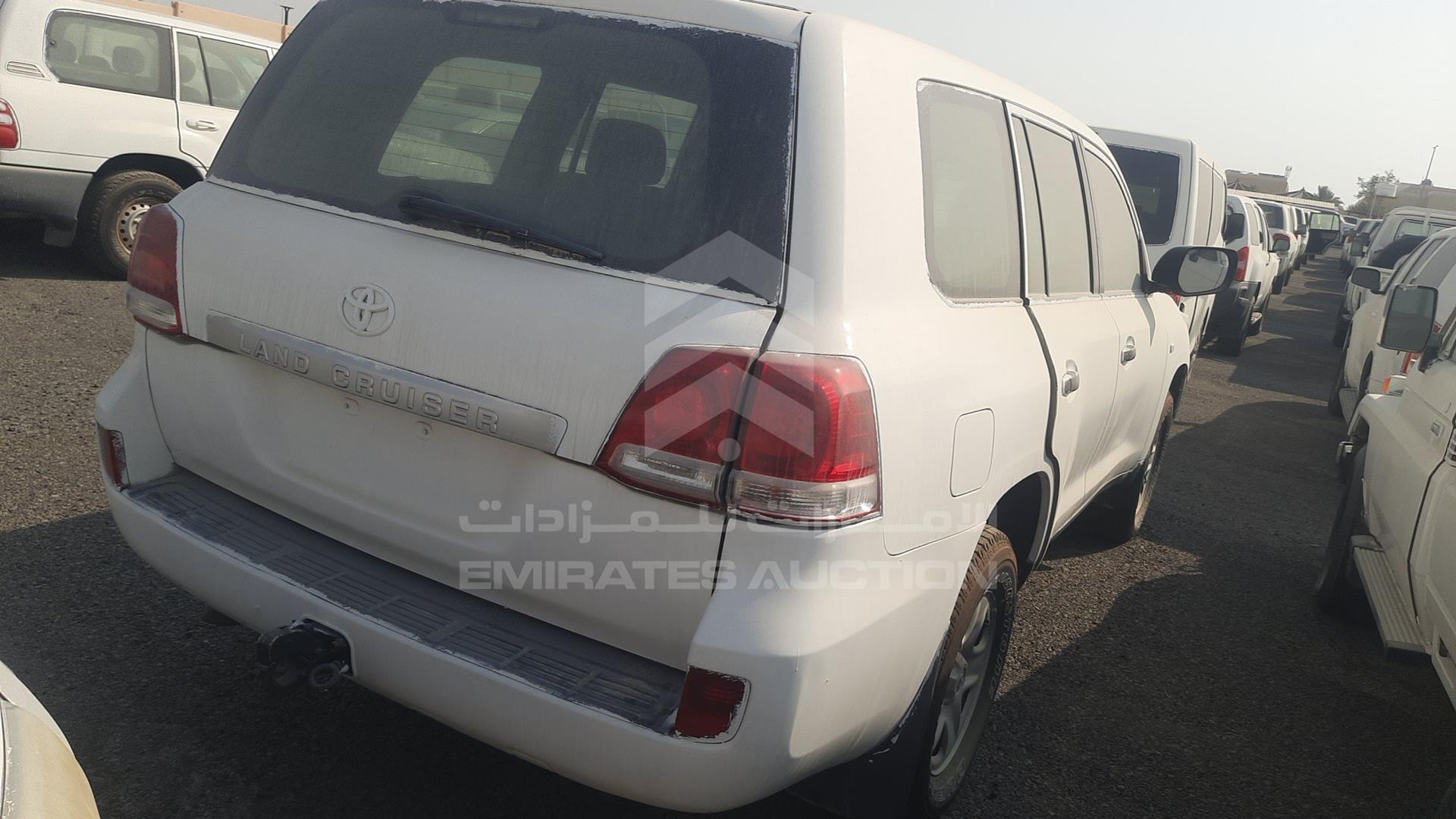 2011 TOYOTA LAND CRUISER VIN: JTMDU09J8B4043403