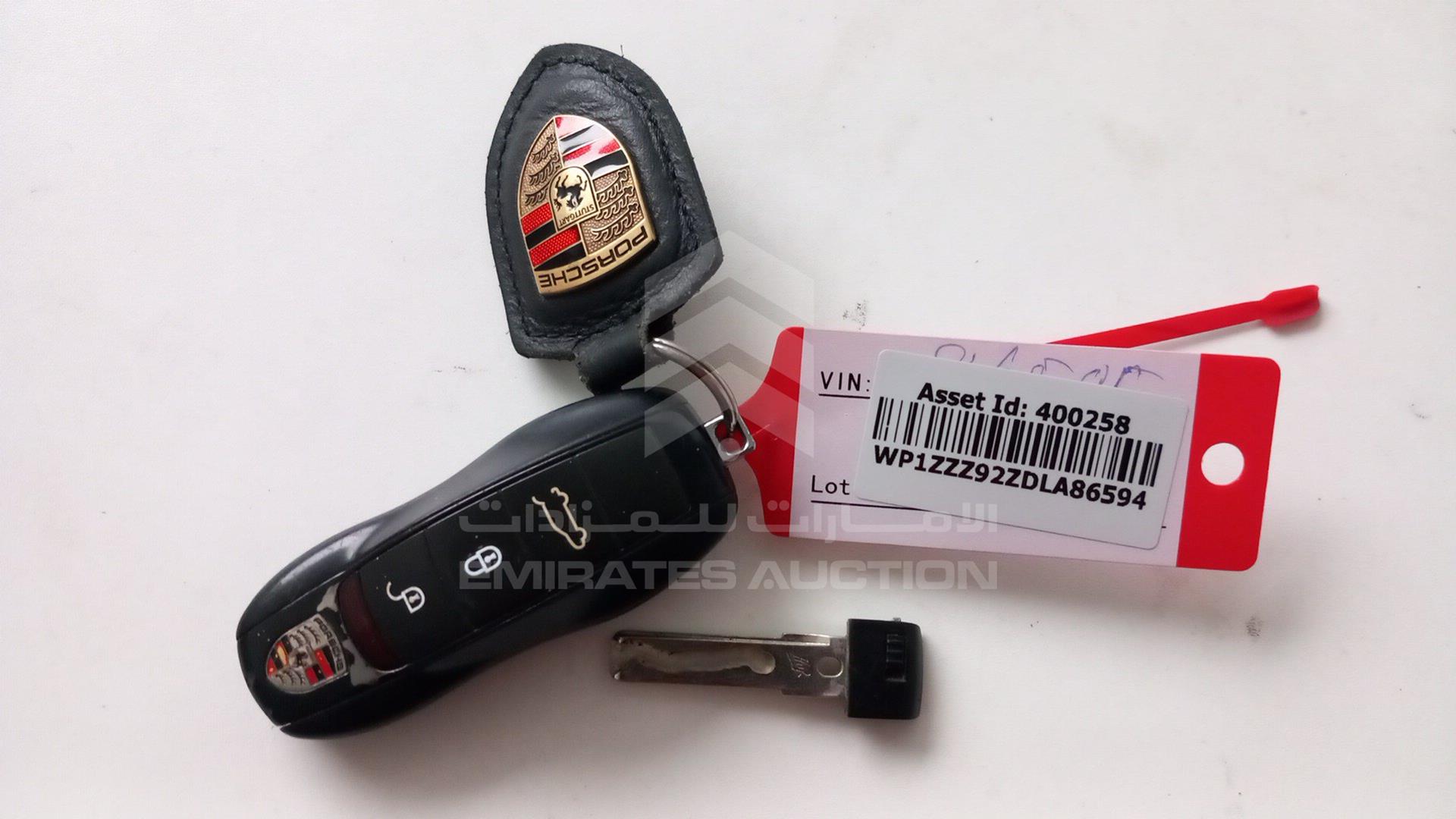 2013 PORSCHE CAYENNE S VIN: WP1ZZZ92ZDLA86594