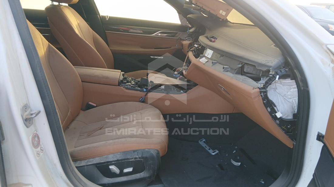 2017 BMW 730 — Front Right Passenger Seat View — Photo 26