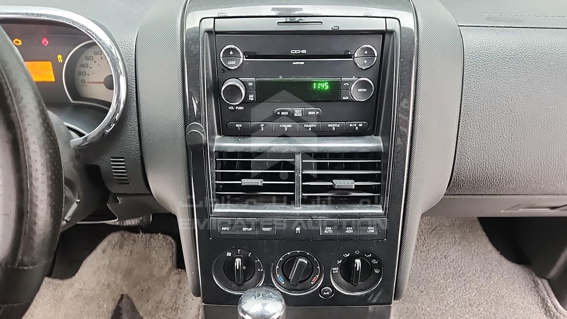 2009 FORD EXPLORER VIN: 1FMEU73E89UA06107