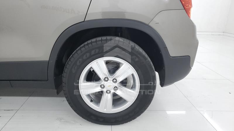 KL7CJKSB3LB353620 Auction: EmiratesAuction Lot: 409549 KL7CJKSB3LB353620 Chevrolet Trax 2020 BROWN Photo 32