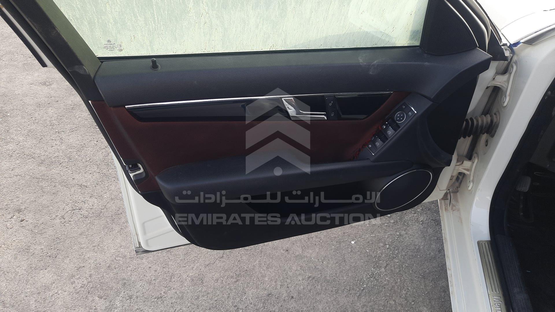 2010 MERCEDES C 180 VIN: WDDGF4KB0AA392501