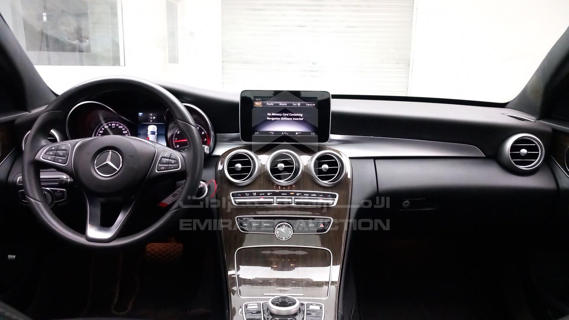 2018 MERCEDES C 300 VIN: WDDWF4JB9JR417894