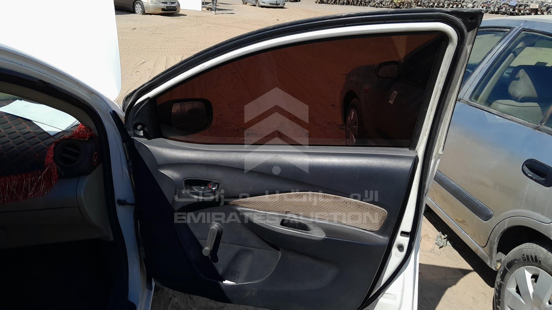 2007 TOYOTA YARIS VIN: JTDBW923771067248