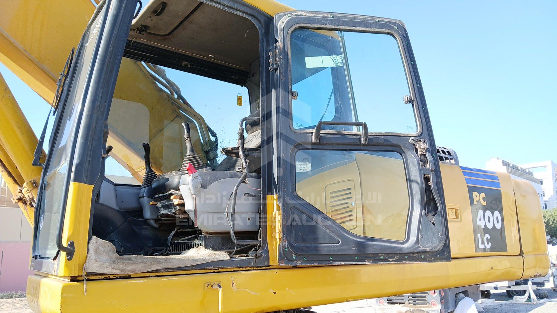 2009 KOMATSU PC400LC VIN: KMTPC086E02051493