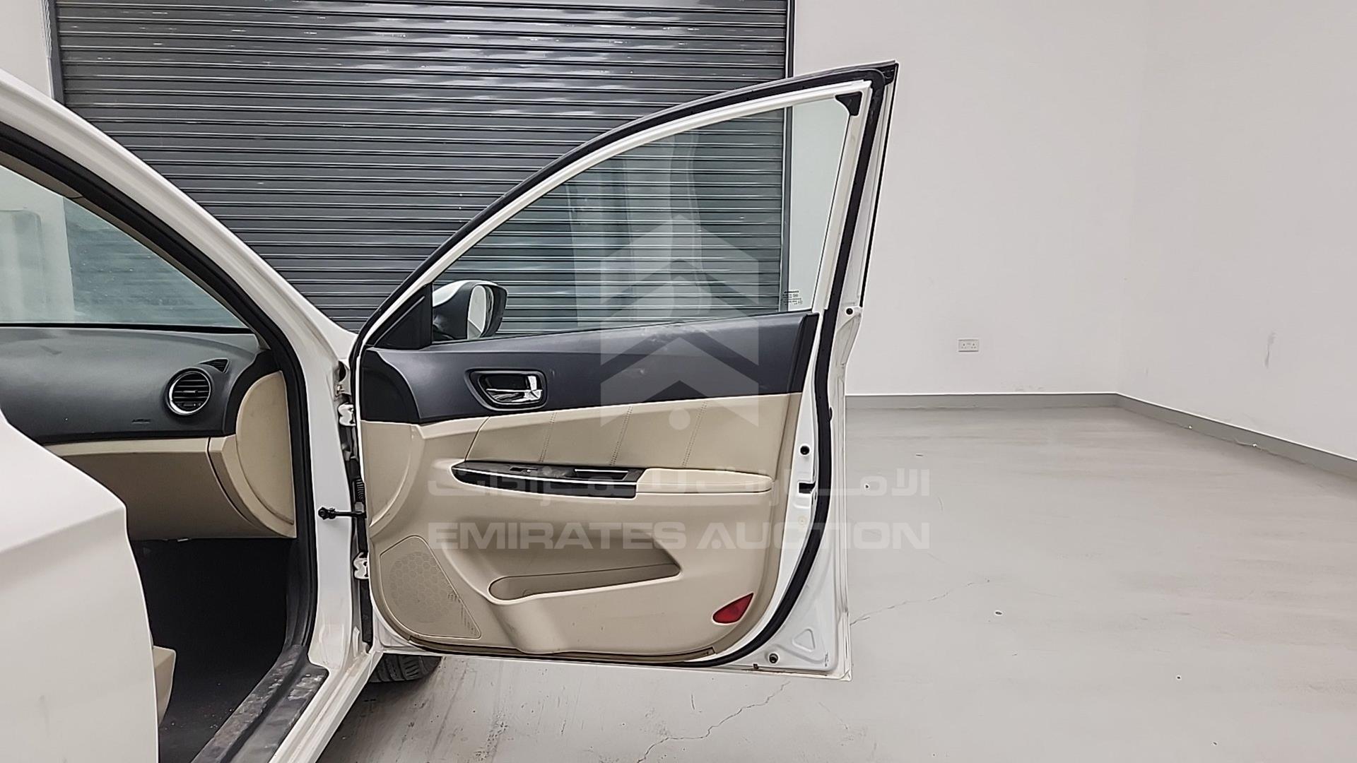 2016 CHANGAN EADO VIN: LS5A2AGE1GA003447