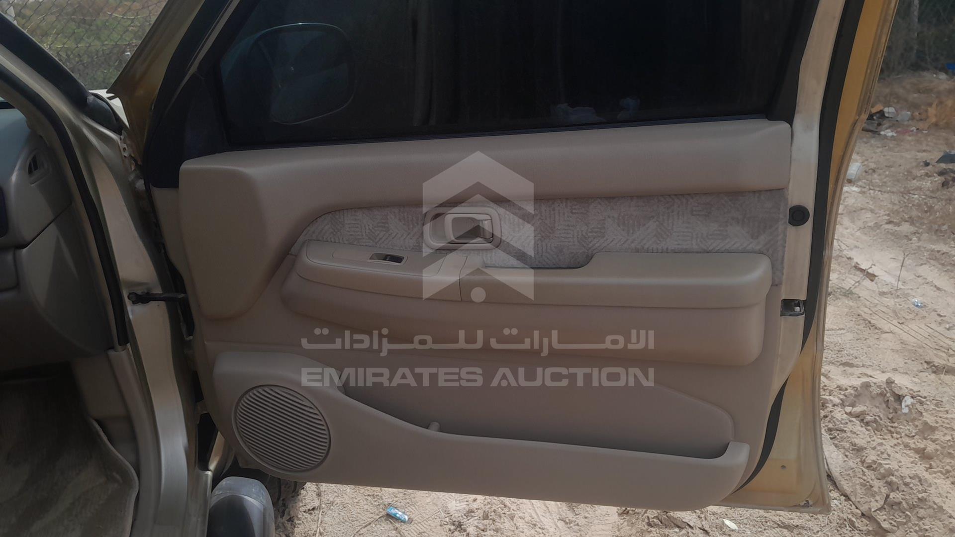2002 NISSAN PATHFINDER VIN: JN8AR05Y92W523305