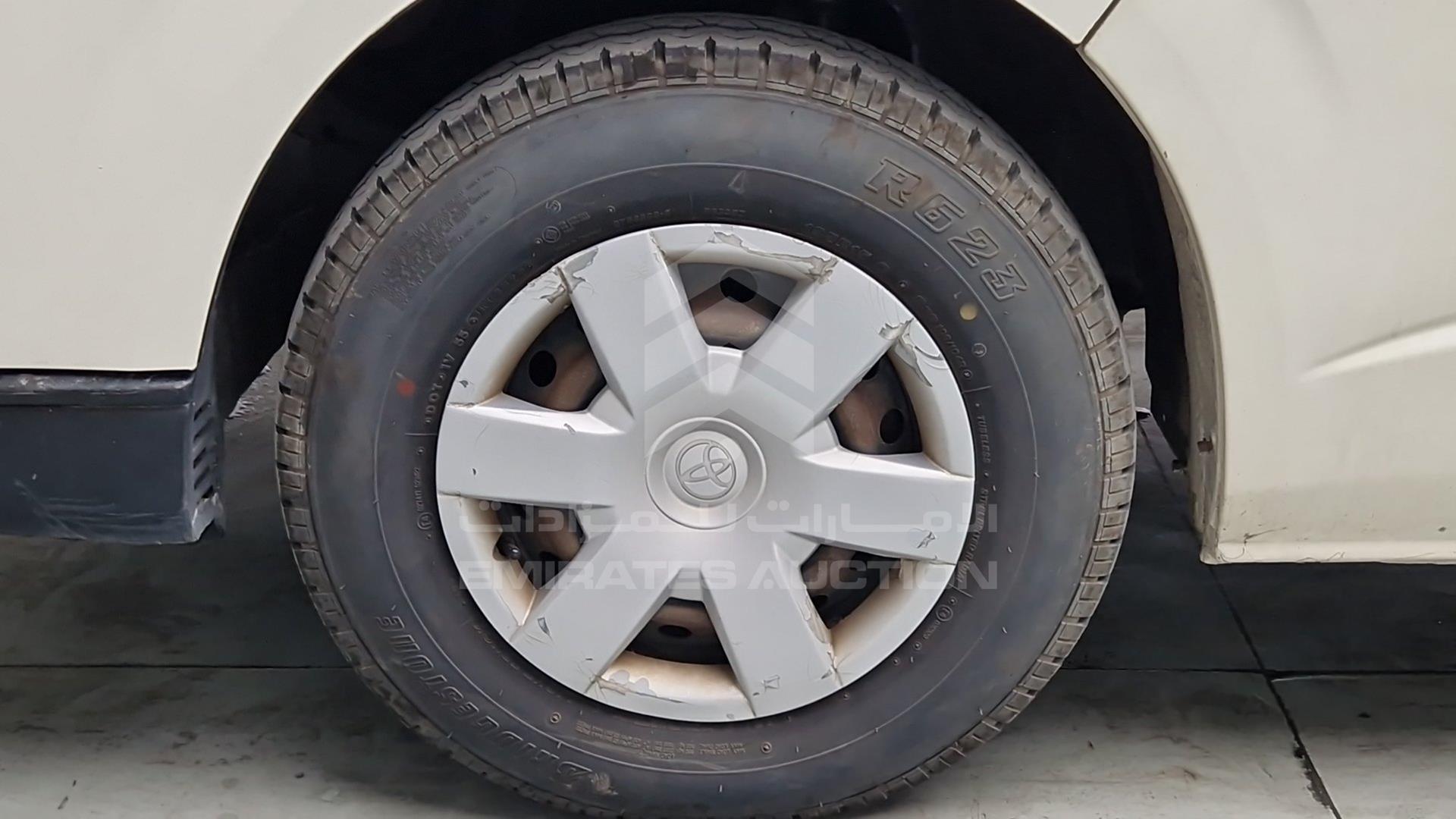 2007 TOYOTA HIACE VIN: JTGJX02P575007665