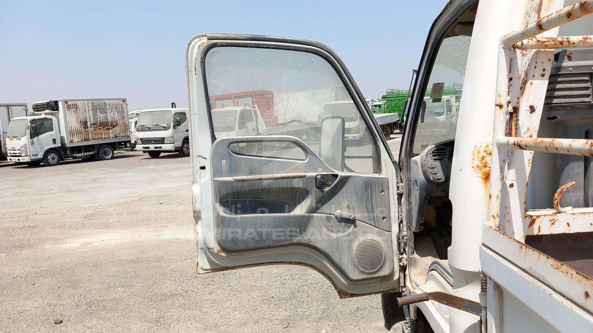 2005 HYUNDAI PICK UP VIN: KMFGA17FX5C022951