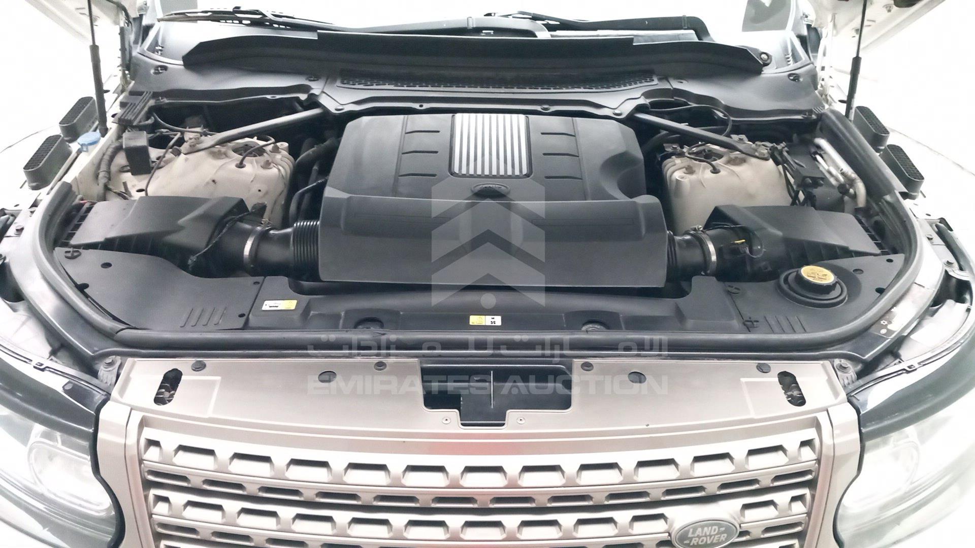2015 RANGE ROVER VOGUE VIN: SALGA2DF3FA220010