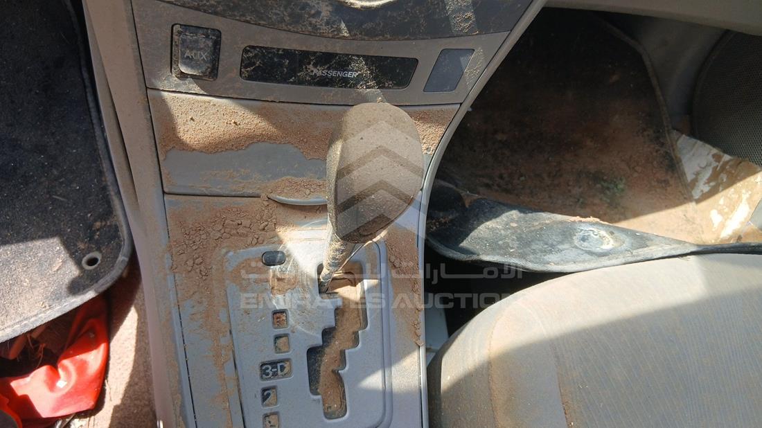 تويوتا كورولا 2012 — زاوية ناقل الحركة — صورة 16