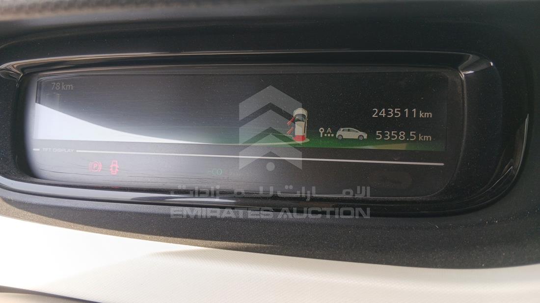 2019 Renault Zoe — Speedometer & RPM Gauges — Photo 14