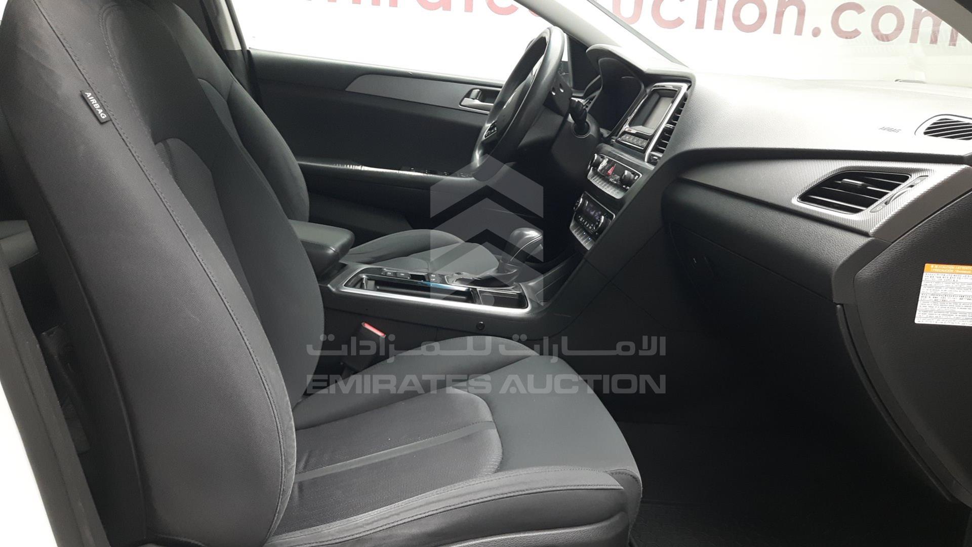 2018 HYUNDAI SONATA VIN: KMHE24139JA081992