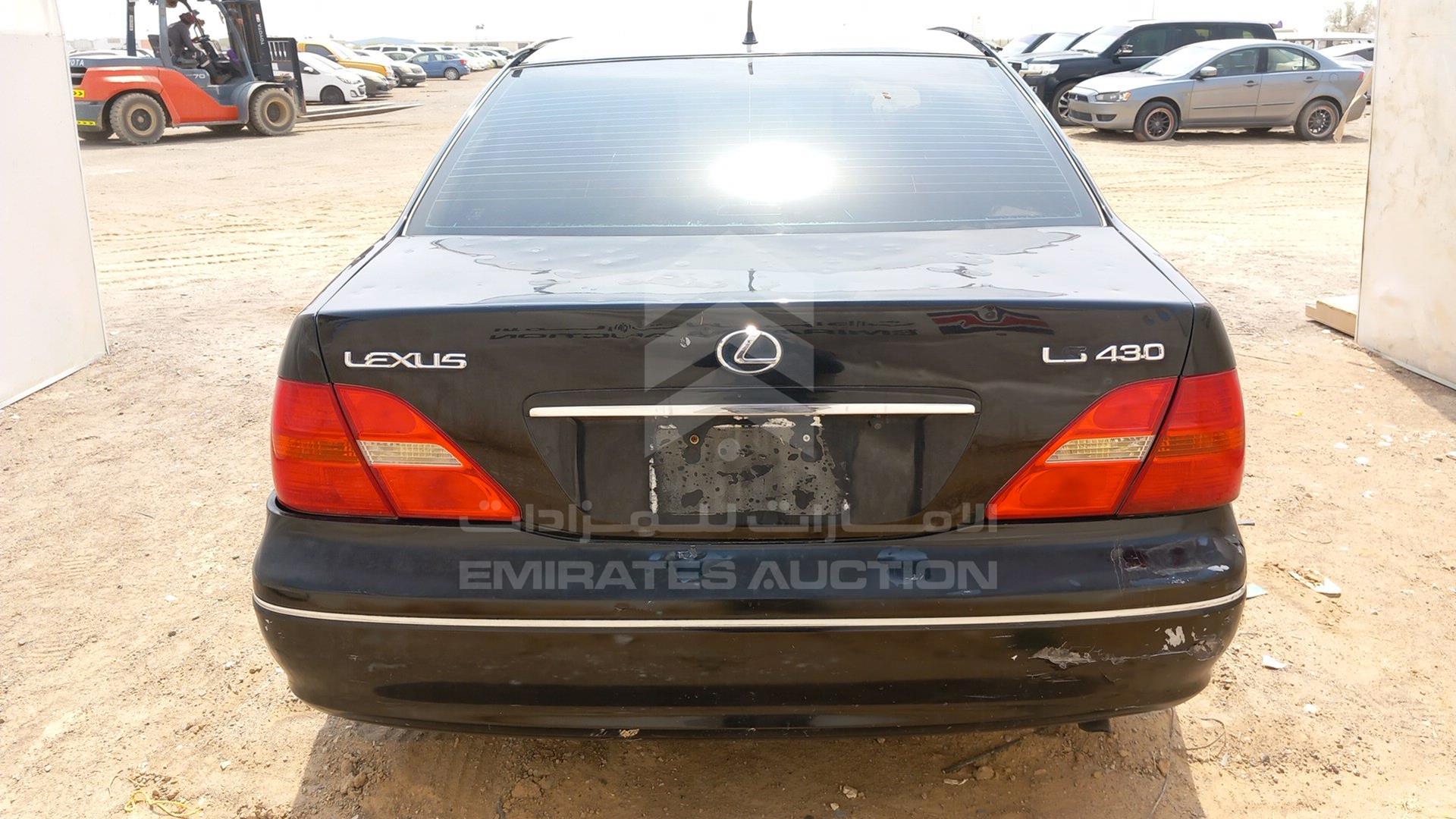 2001 LEXUS LS 430 VIN: JTHBN30FX10001866