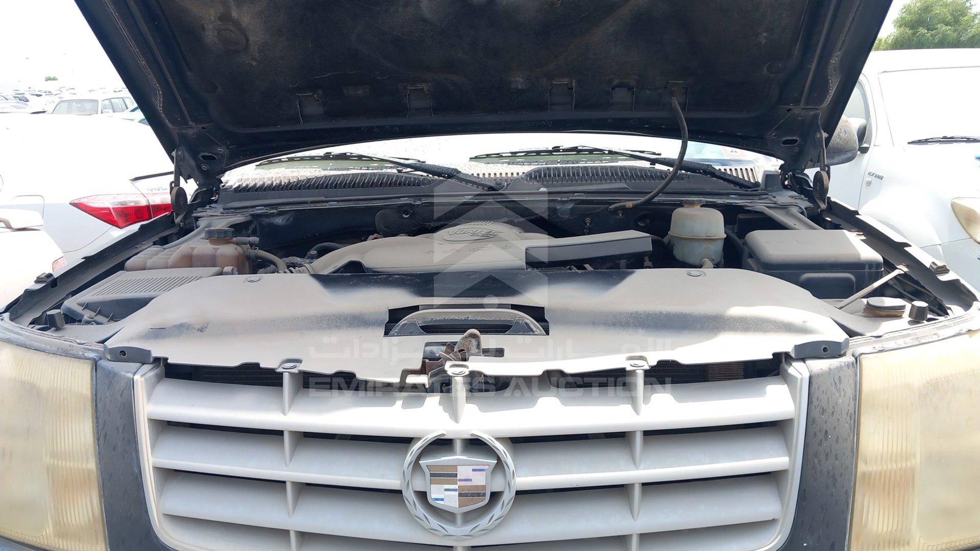 2004 CADILLAC ESCALADE VIN: 1GYEK63N84R291868