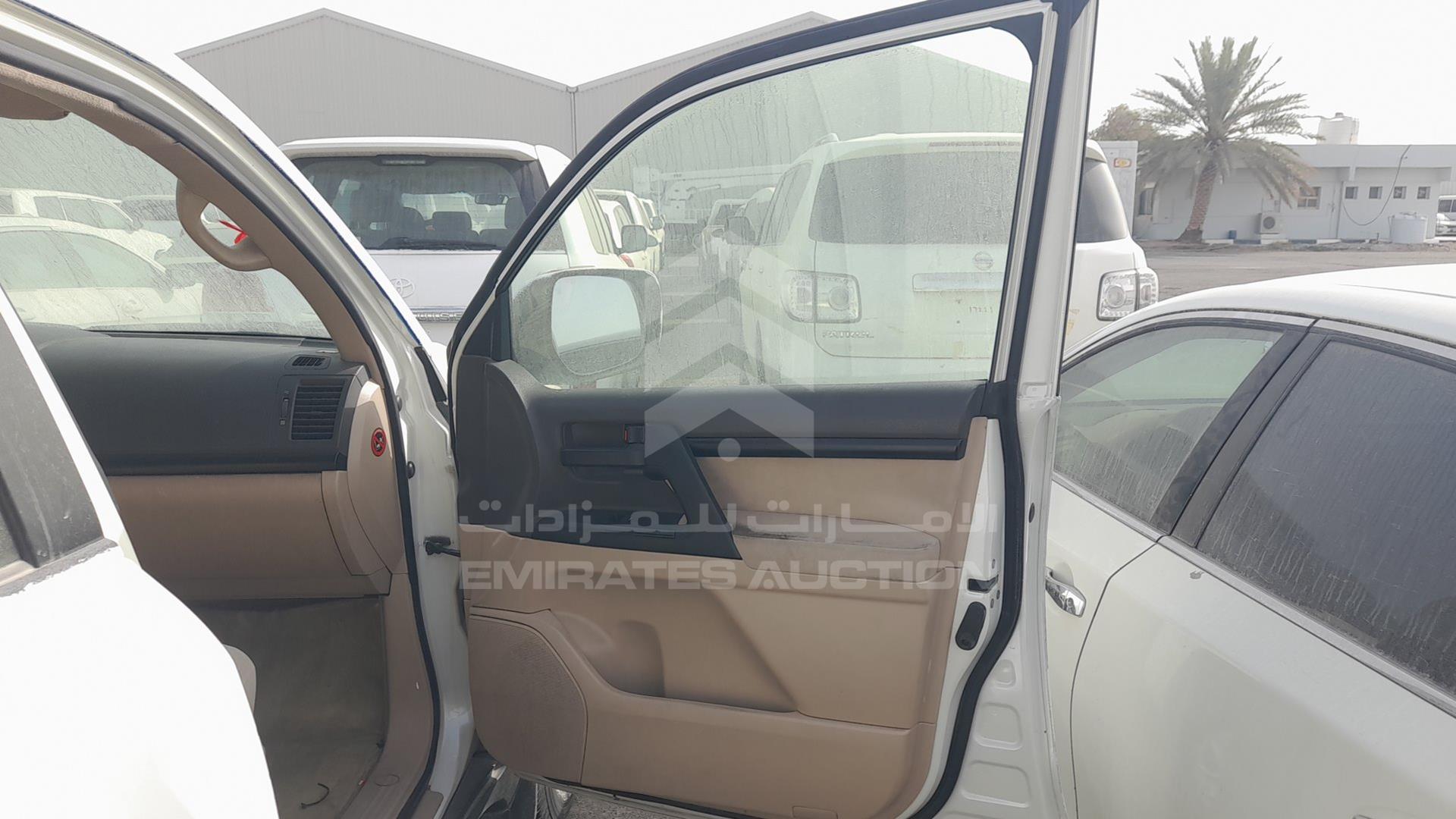 2013 TOYOTA LAND CRUISER VIN: JTMDU09J9D4063128