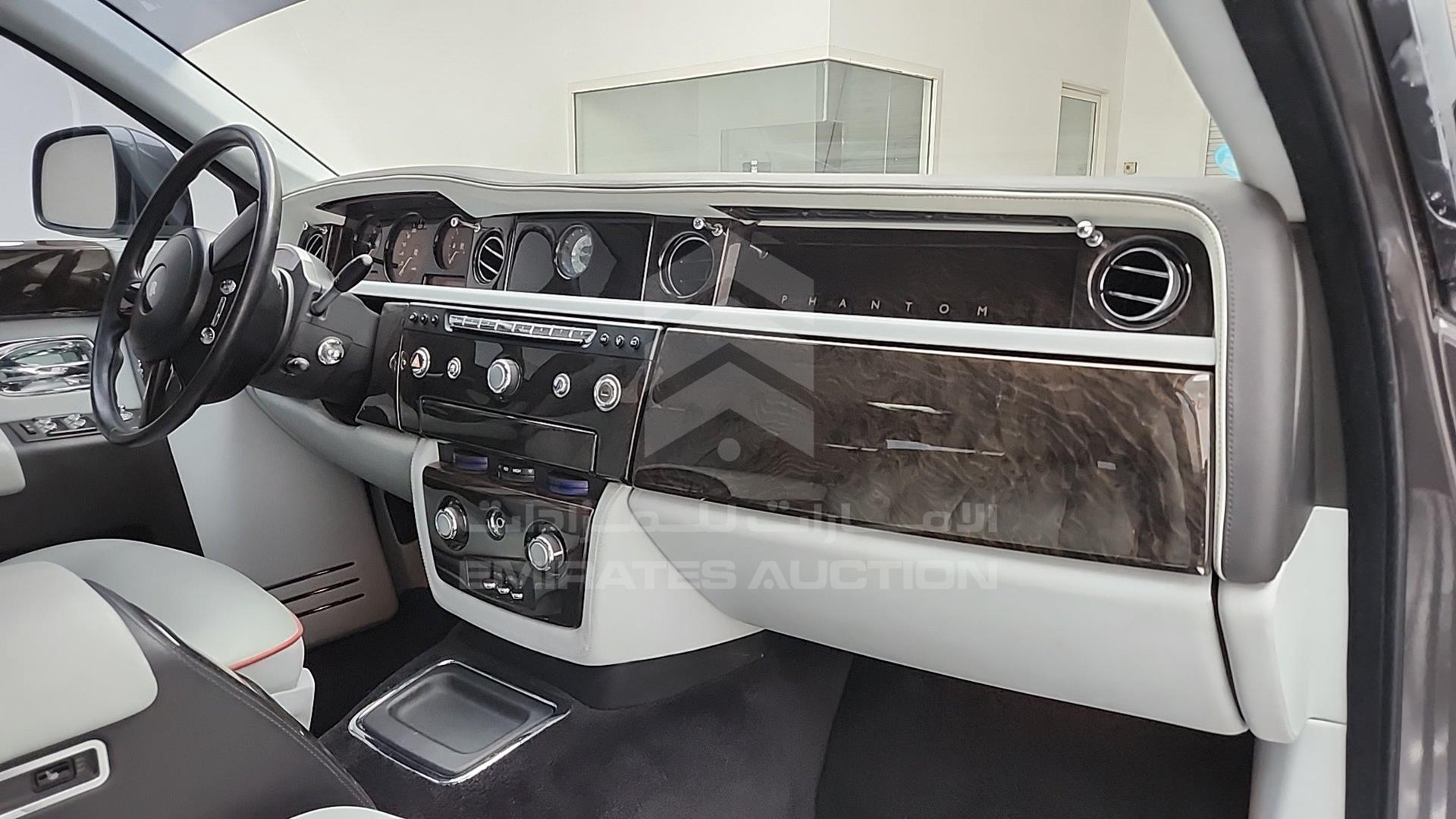2013 ROLLS-ROYCE PHANTOM VIN: SCA681S02DUX72267