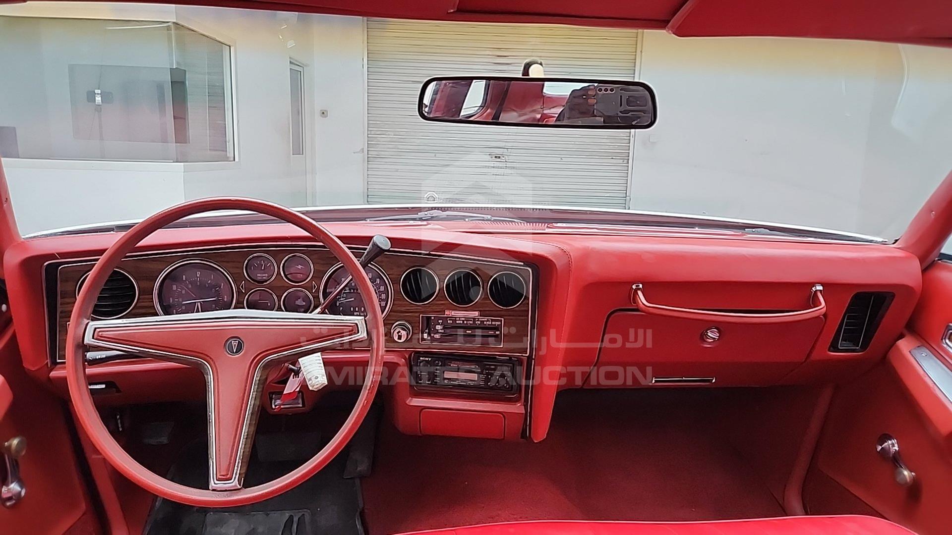 1977 PONTIAC GRAND PRIX VIN: 2J57Y7A197595