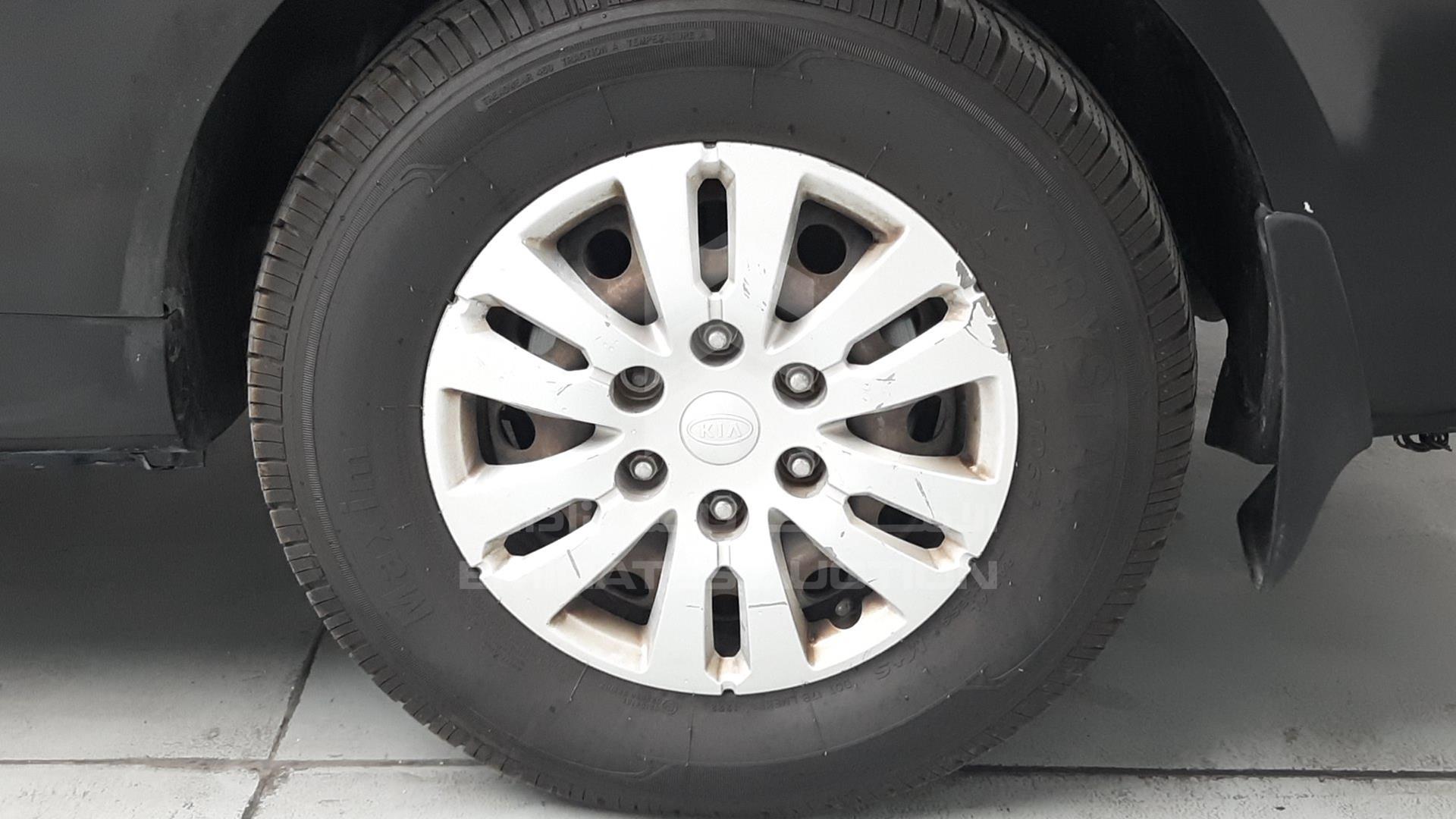 2013 KIA CARNIVAL VIN: KNAMG817XD6508953