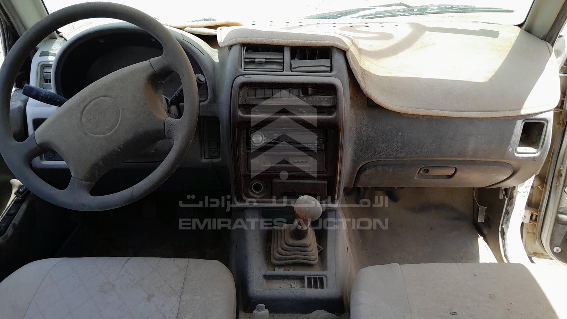 0 SUZUKI --- VIN: JSAETA01V01300024