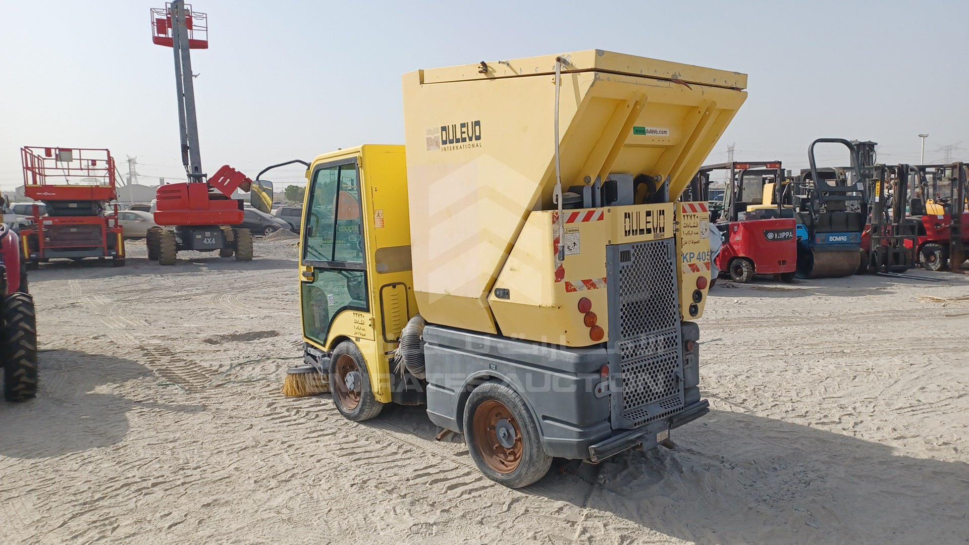 2013 UNDEFINED SWEEPER VIN: ZA9S150DK0CC38023