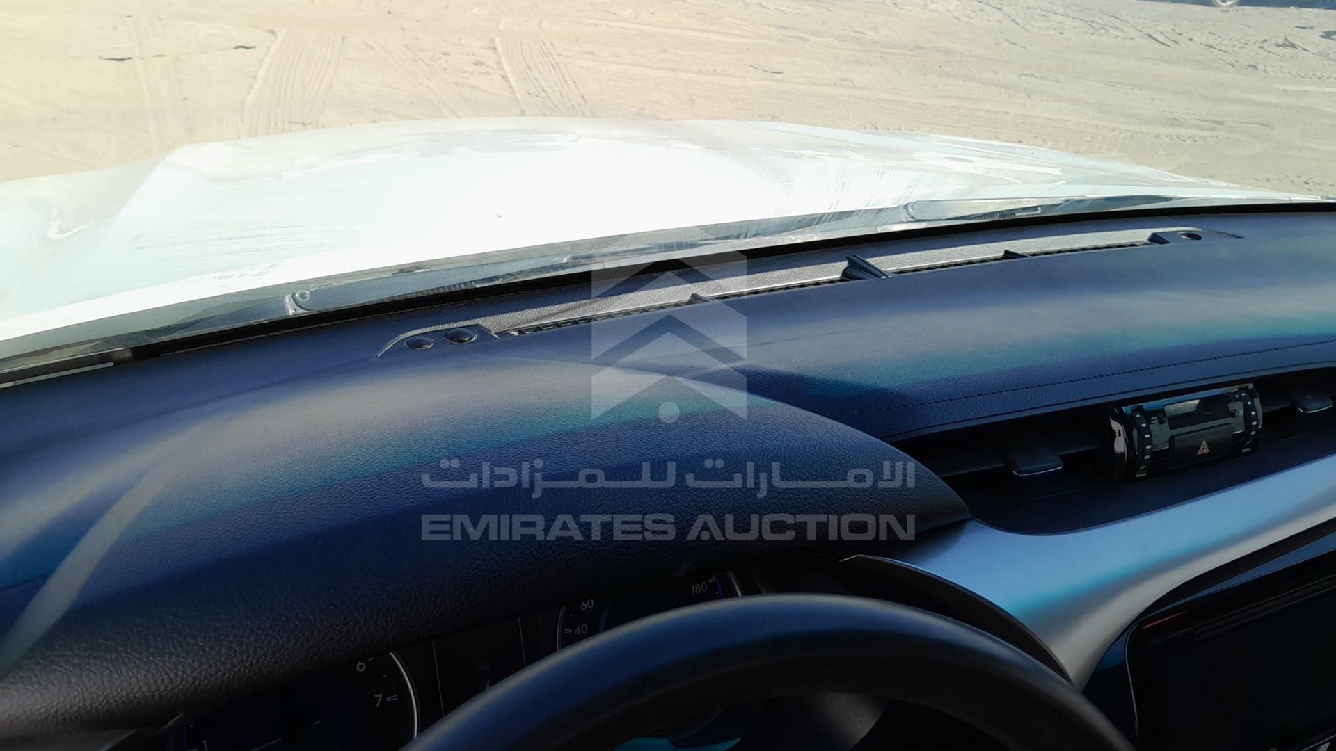 2020 TOYOTA HILUX VIN: MR0HX8CD4L1400235
