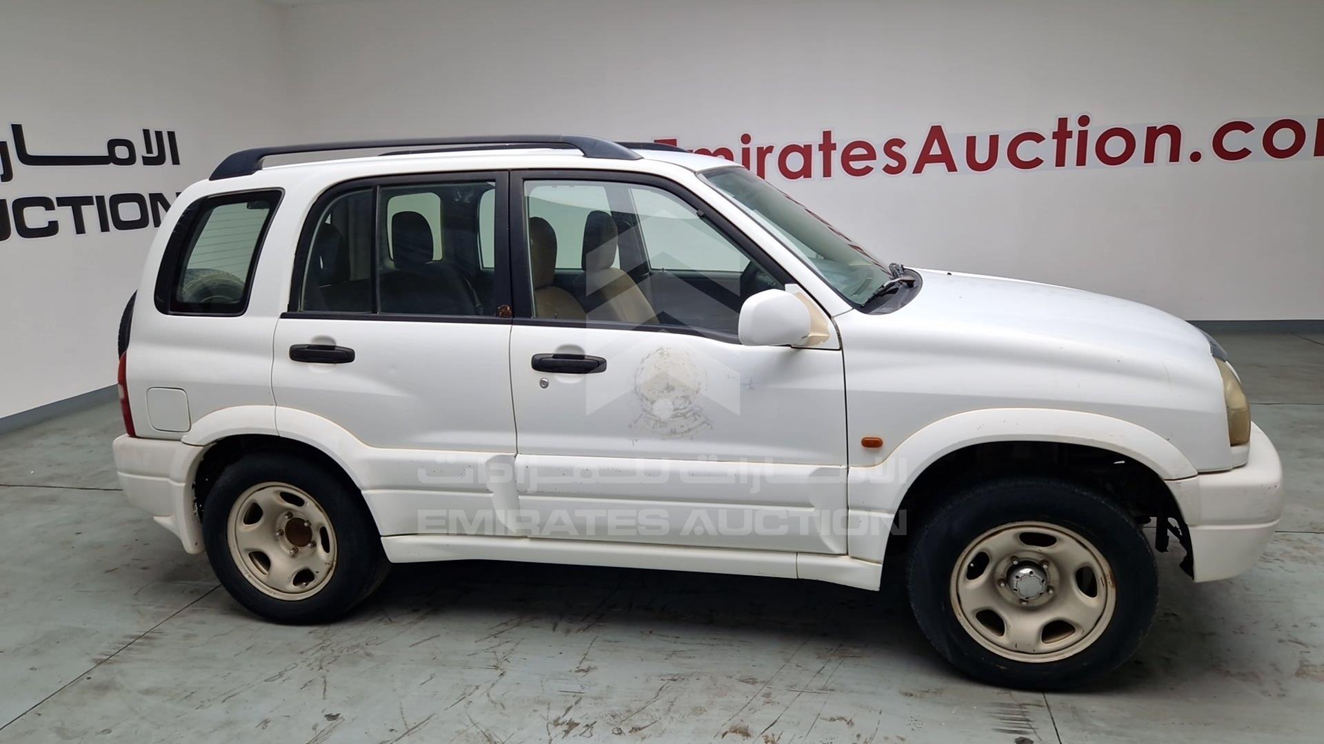 2004 SUZUKI GRAND VITARA VIN: JS3TD62V844104927