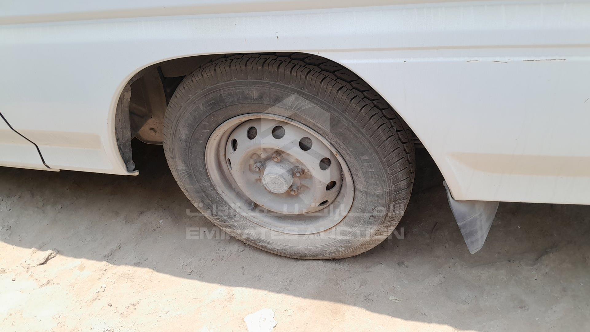2005 MITSUBISHI L 300 VIN: JMYJNP13V5A770749