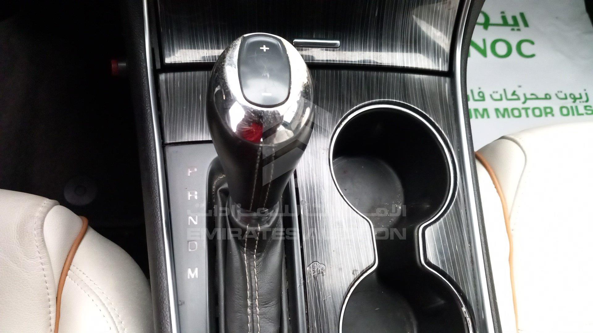 2019 CHEVROLET IMPALA VIN: 2G1135S31K9105681
