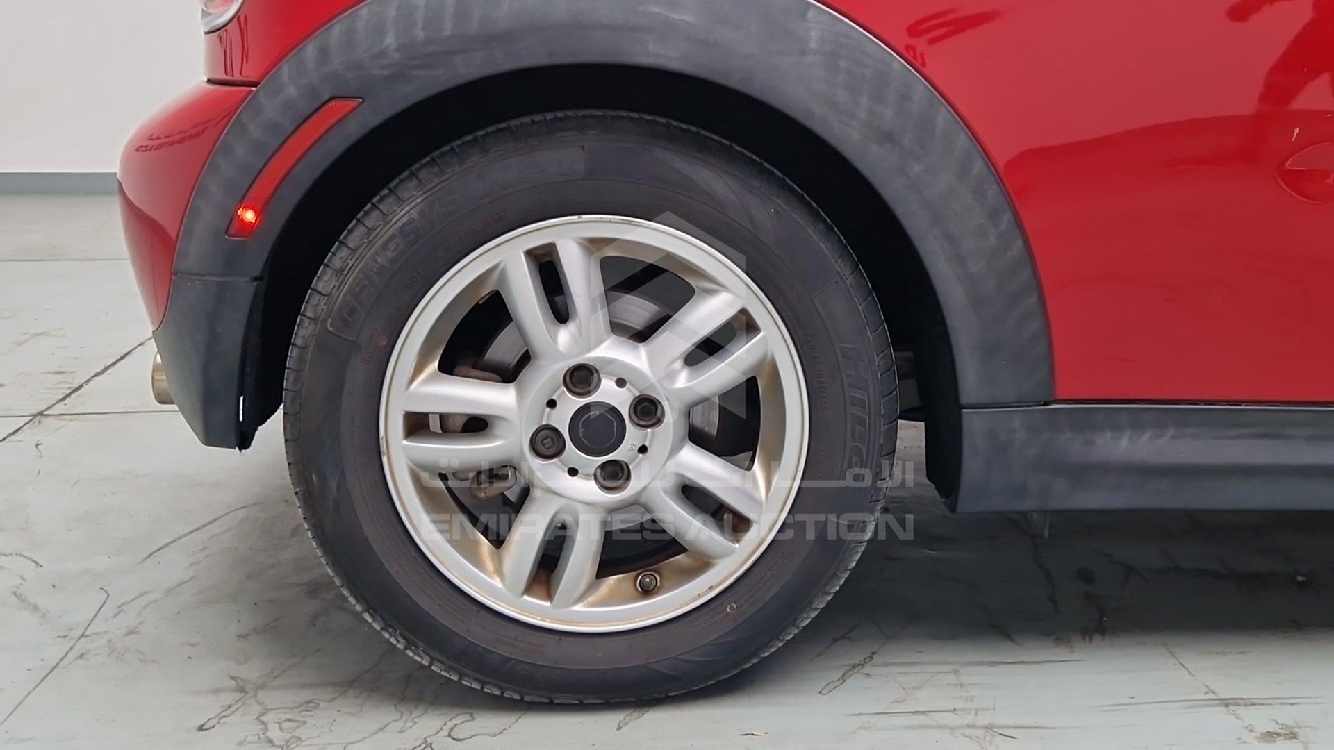 2013 MINI COOPER VIN: WMWSU3C5XDT544089