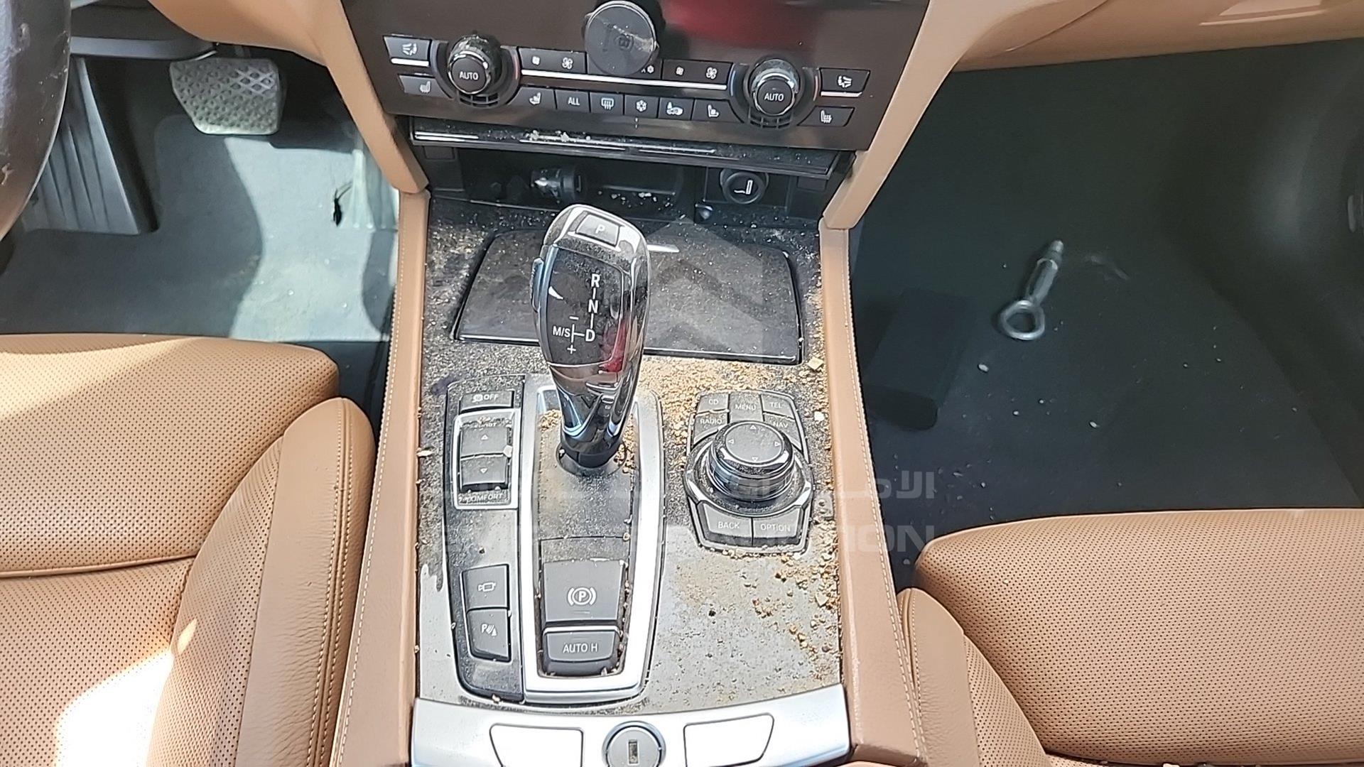 2011 BMW 740 VIN: WBAKB810XBC344966