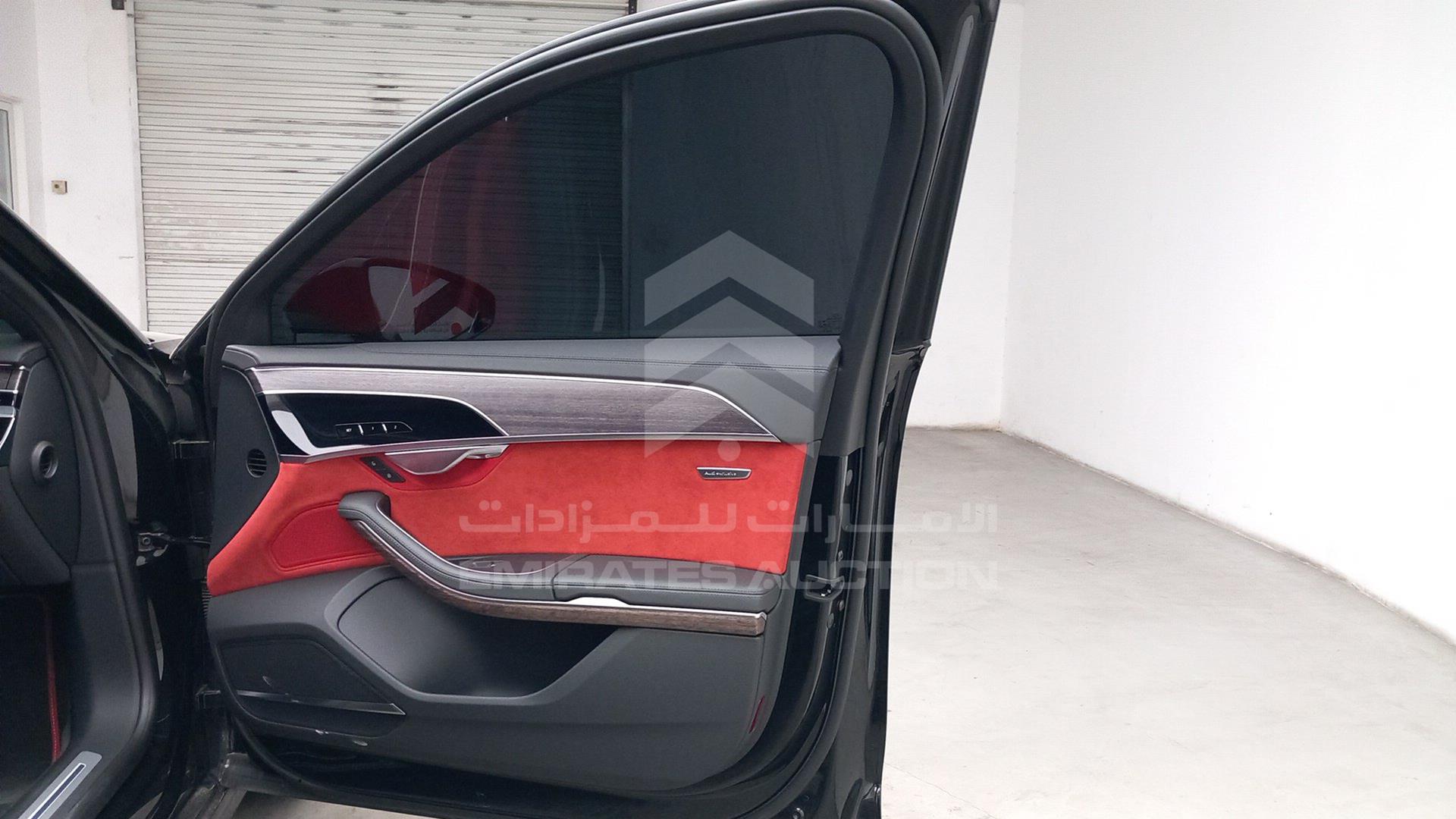 2021 AUDI A8 L VIN: WAUZZZF85MN018708