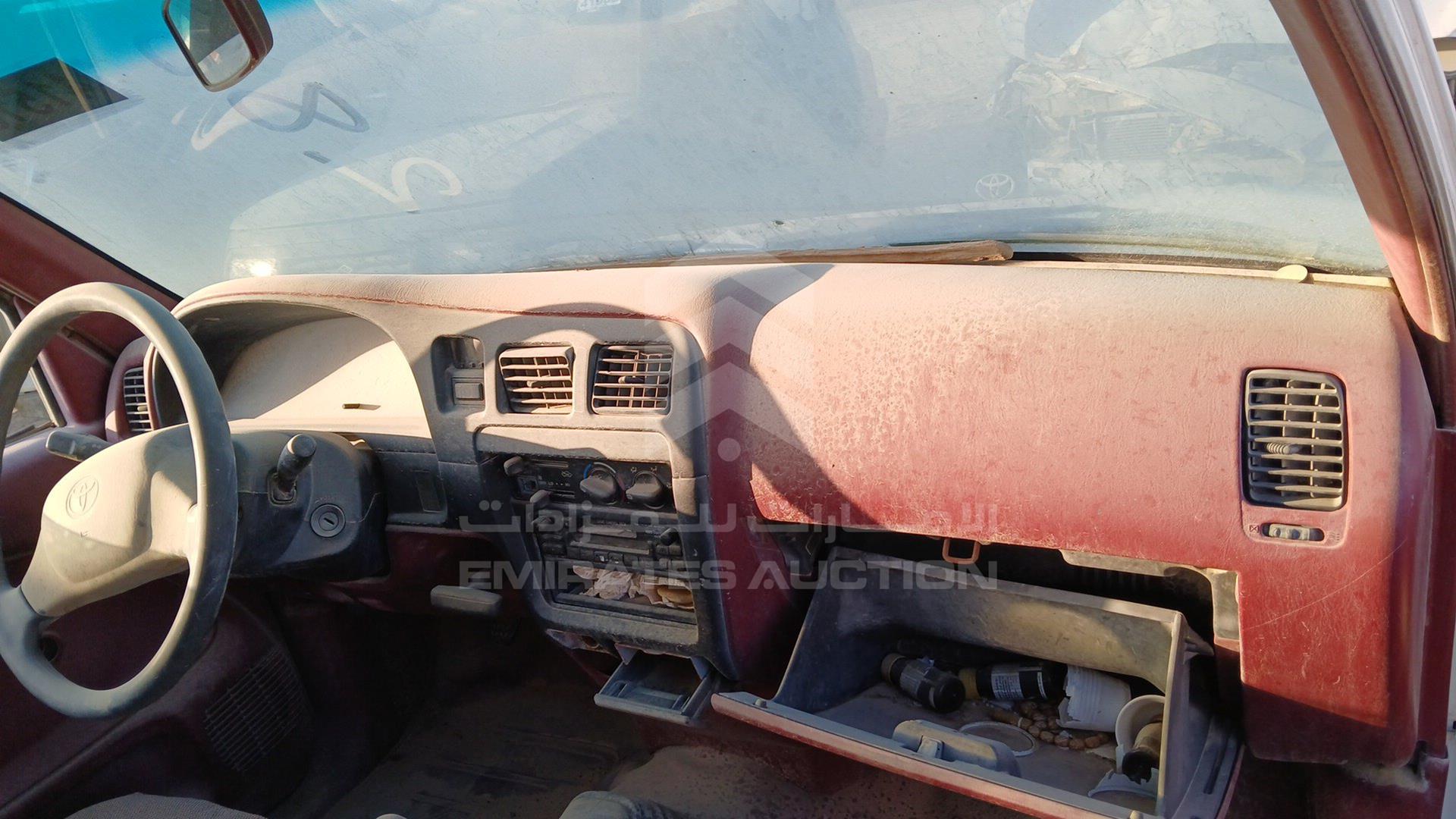 2000 TOYOTA HILUX VIN: JTFEG426010022941