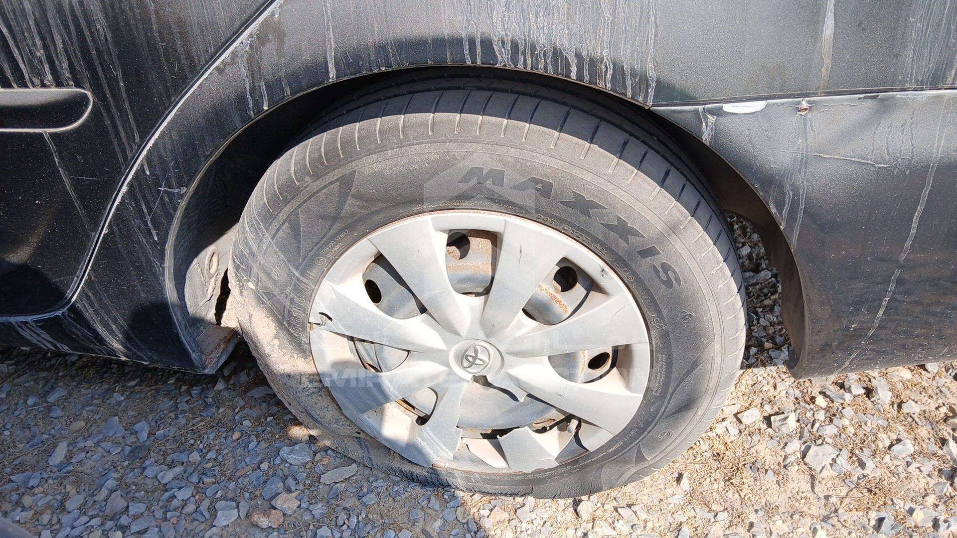 2002 TOYOTA CAMRY VIN: 4T1BE32KX2U620288