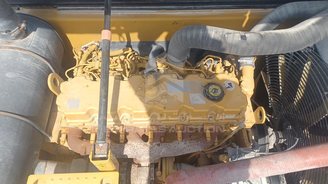 2018 Caterpillar 330DL for sale in UAE - | Emirates Auction