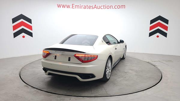 Maserati Granturrismo 2010 ZAMHH45F5A0049482 Image 4