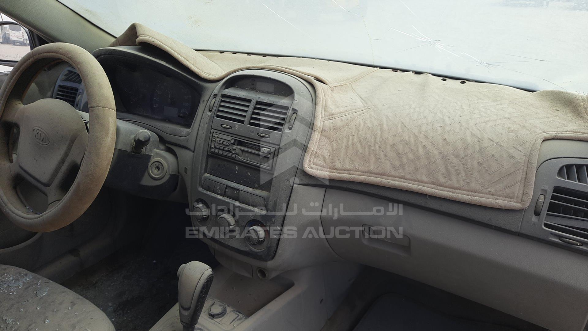 2005 KIA CERATO VIN: KNAFE242455118028