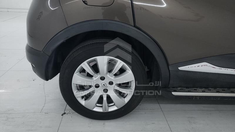 VF12RRHE8GW548059 Auction: EmiratesAuction Lot: 413690 VF12RRHE8GW548059 Renault Captur 2016 BROWN Photo 29