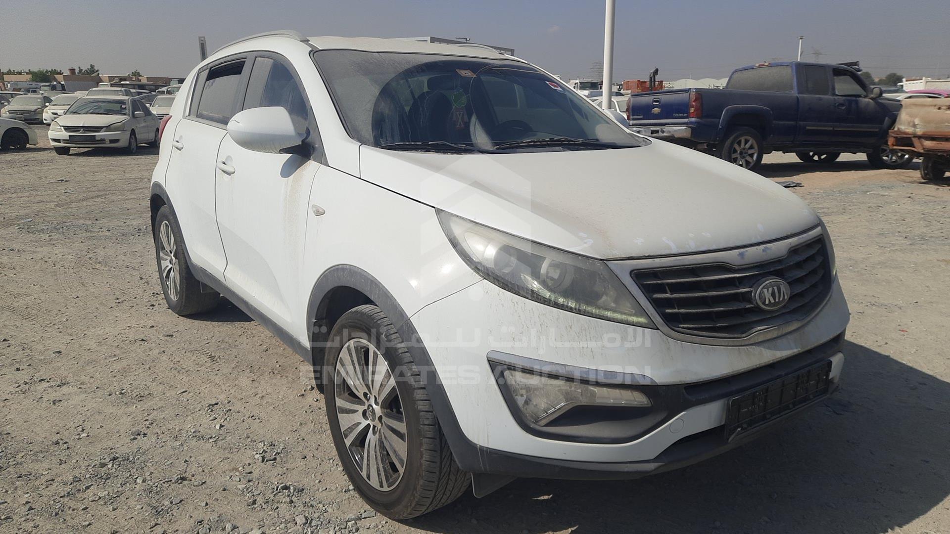 2016 KIA SPORTAGE VIN: U5YPB81A8GL730667