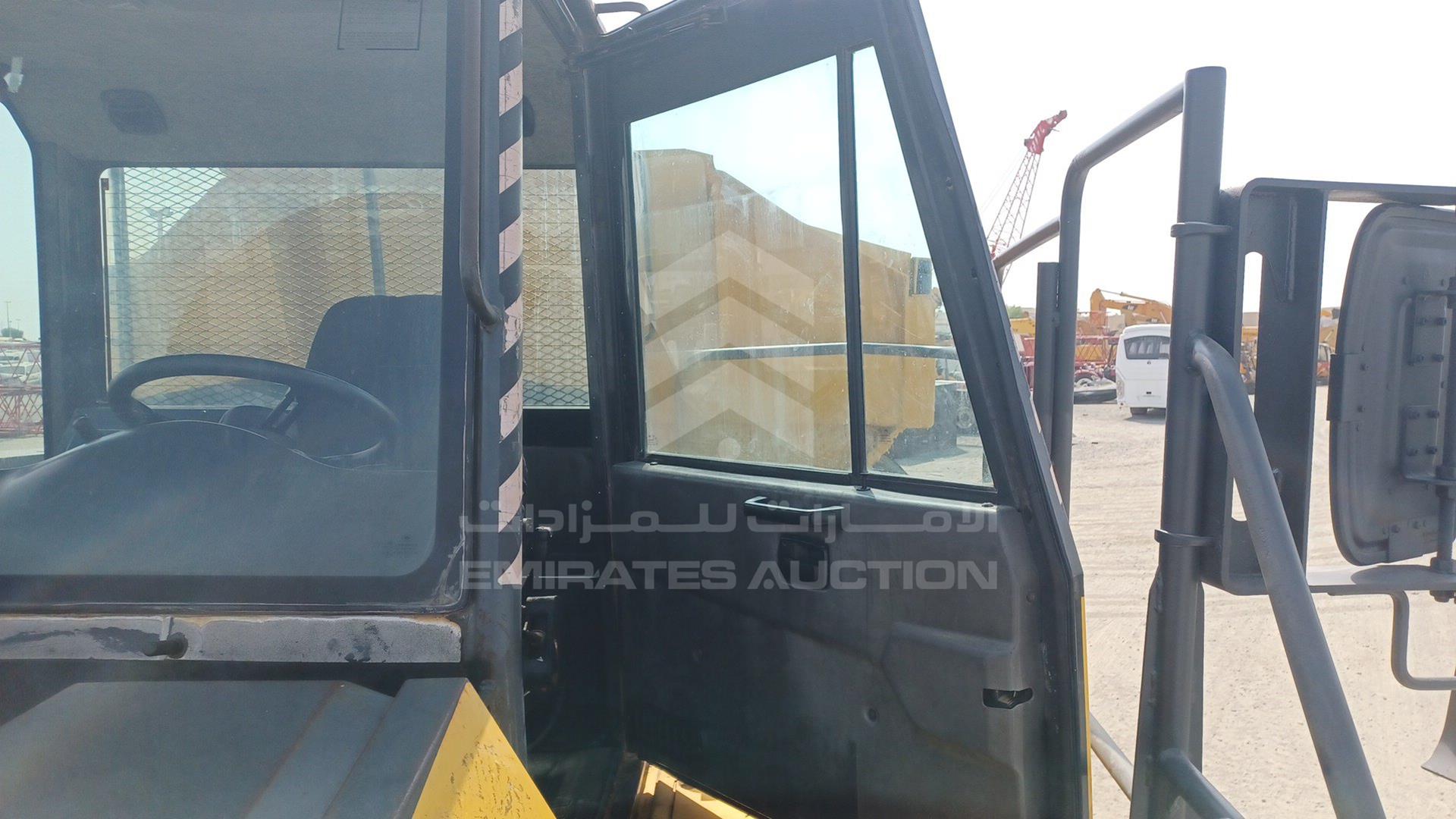 2015 KOMATSU HM400-2R VIN: KMTHM010C29007349